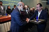 اهدای «جایزه ملی رهبری فکری مسئولیت اجتماعی ایران» به رئیس انجمن روابط عمومی آذربایجان شرقی