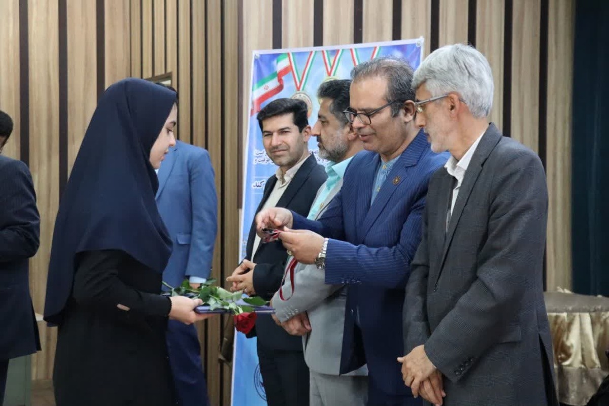 ۳۳ دانش‌آموز استان البرز در پایه های دهم و یازدهم موفق به کسب عناوین برتر کشوری در المپیاد‌های علمی در سال گذشته شده‌اند.