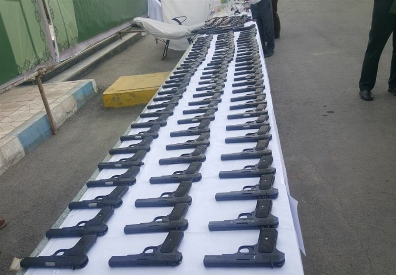 کشف ۲۷.۵ تن مواد مخدر در سیستان و بلوچستان | ۱۰۰ قبضه سلاح جنگی کشف کرد کشف ۲۷.۵ تن مواد مخدر در سیستان و بلوچستان | ۱۰۰ قبضه سلاح جنگی کشف کرد