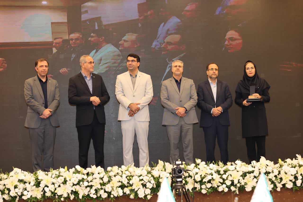 تقدیر از مدیر شعب و رؤسای شعب کنگان و جم