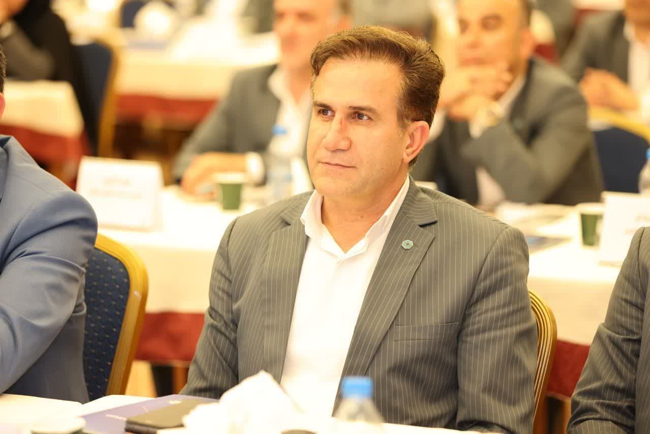 تقدیر از مدیر شعب و رؤسای شعب کنگان و جم