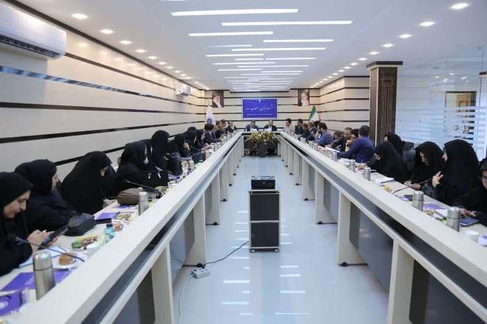 تاجر پروری و تقویت کمیسیون ها ، ویترین اتاق بازرگانی در دوره دهم