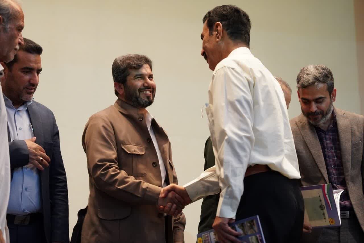 شب شعر علوی به مناسبت عید غدیر شب شعر علوی به مناسبت عید غدیر