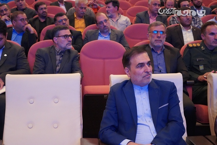 آئین تودیع و معارفه مدیر کل صدا و سیمای مرکز چهار محال و بختیاری برگزار شد آئین تودیع و معارفه مدیر کل صدا و سیمای مرکز چهار محال و بختیاری برگزار شد