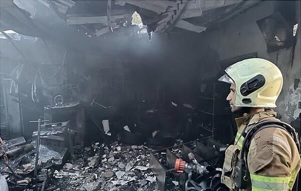 عکس | آتش گرفتن مغازه صافکاری در جنوب تهران عکس | آتش گرفتن مغازه صافکاری در جنوب تهران