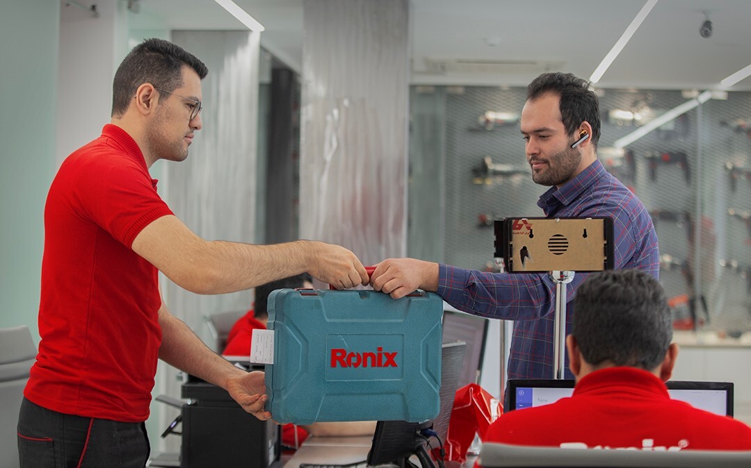 کیفیت خدمات پس از فروش رونیکس اتفاقی نیست! کیفیت خدمات پس از فروش رونیکس اتفاقی نیست!