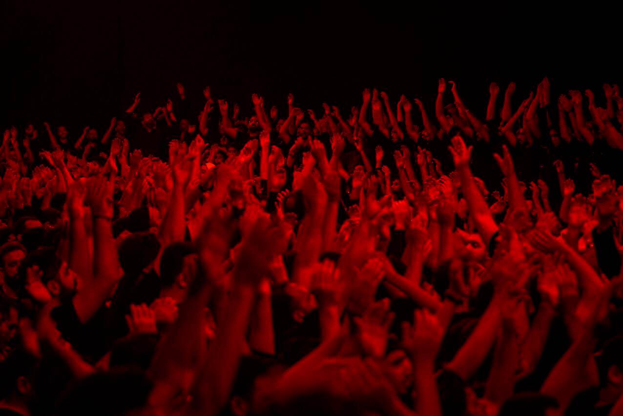 عکس | هیأت ۹۰ هزار مترمربعی سیاه و سفید محمود کریمی