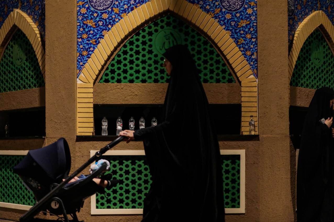 عکس | هیأت ۹۰ هزار مترمربعی سیاه و سفید محمود کریمی