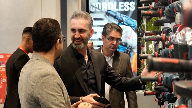 ارتباط ابزار و صنعت ساختمان، قدرتمند است