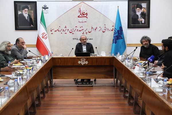 اخلاص و بصیرت عامل ماندگاری و برجستگی حسینیه معلی