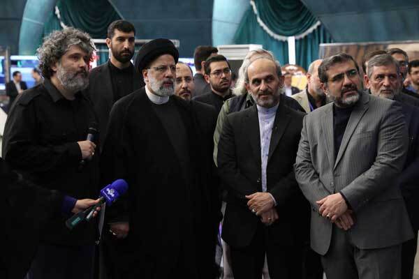 عکس | بازدید رئیس جمهور از رسانه ملی به مناسبت روز خبرنگار عکس | بازدید رئیس جمهور از رسانه ملی به مناسبت روز خبرنگار