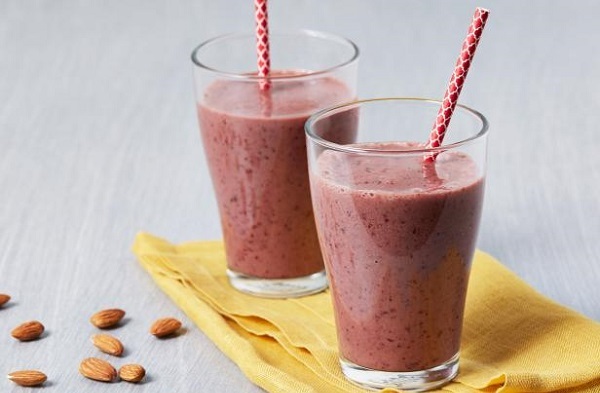 ۵ نوشیدنی خنک با آلبالو ۵ نوشیدنی خنک با آلبالو