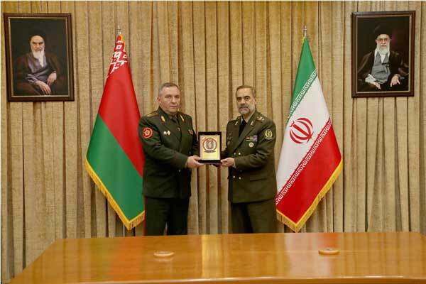 وزرای دفاع بلاروس و ایران تفاهمنامه همکاری نظامی امضاء کردند وزرای دفاع بلاروس و ایران تفاهمنامه همکاری نظامی امضاء کردند