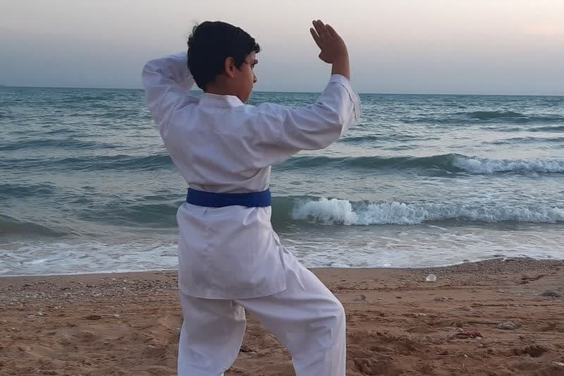 نوجوان کتابخوان