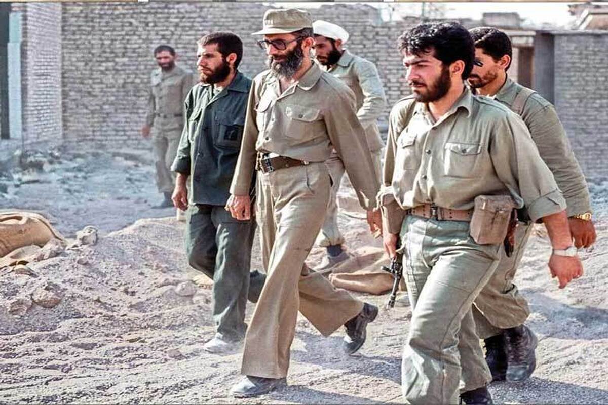 ببینید | ارتش جمهورى اسلامى ایران درس تلخى به صدام خواهد داد