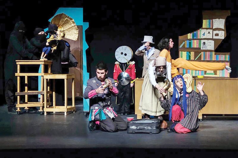 گامهای معلق تئاتر کودک گامهای معلق تئاتر کودک