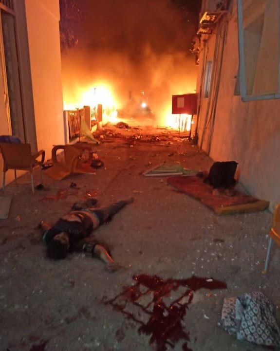 بمباران یک بیمارستان در غزه و شهادت بیش ۵۰۰ فلسطینی+ عکس