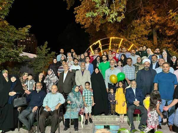 عکس |  ۷۱ سال زندگی مشترک عاشقانه با 80 فرزند عکس |  ۷۱ سال زندگی مشترک عاشقانه با 80 فرزند