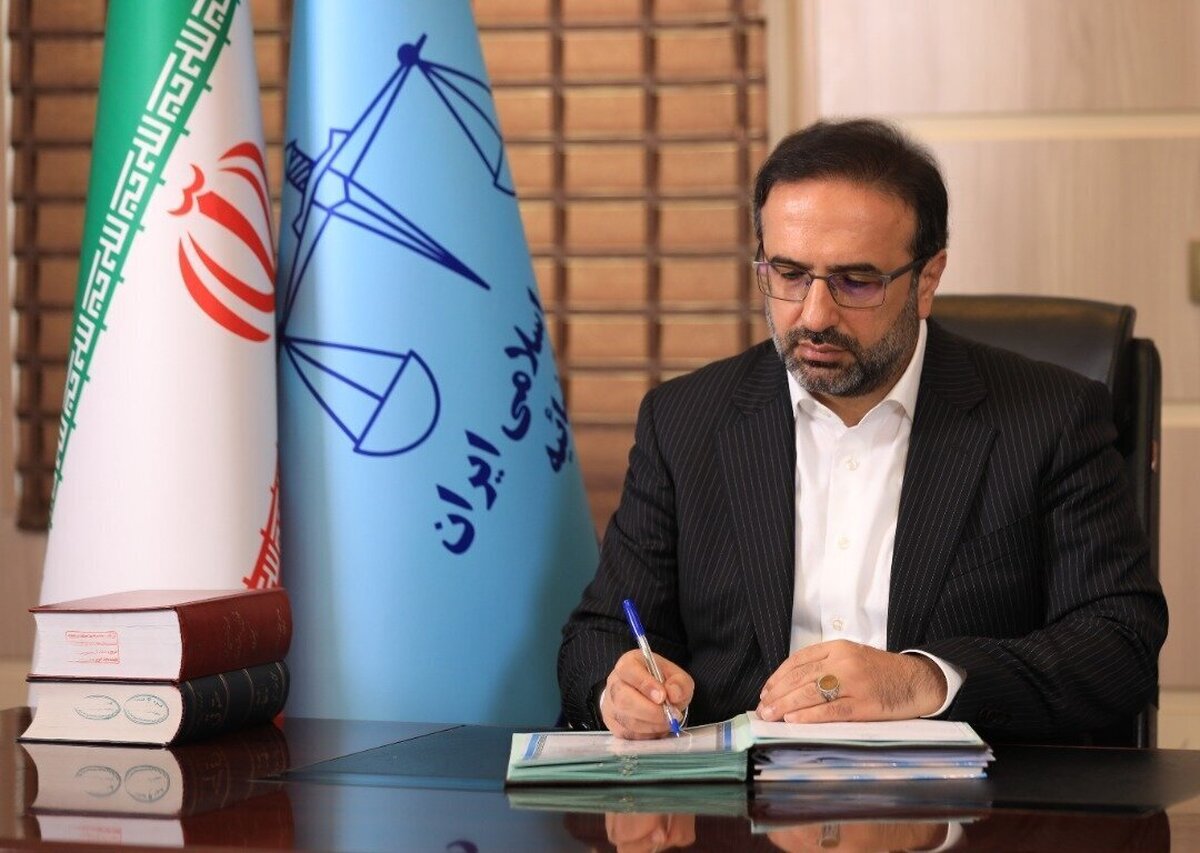 ریاست دادگستری کل استان البرز در دیدار مردمی به درخواست‌ها و تقاضاهای حقوقی و قضائی مراجعان رسیدگی و دستورات مقتضی را صادر کرد.