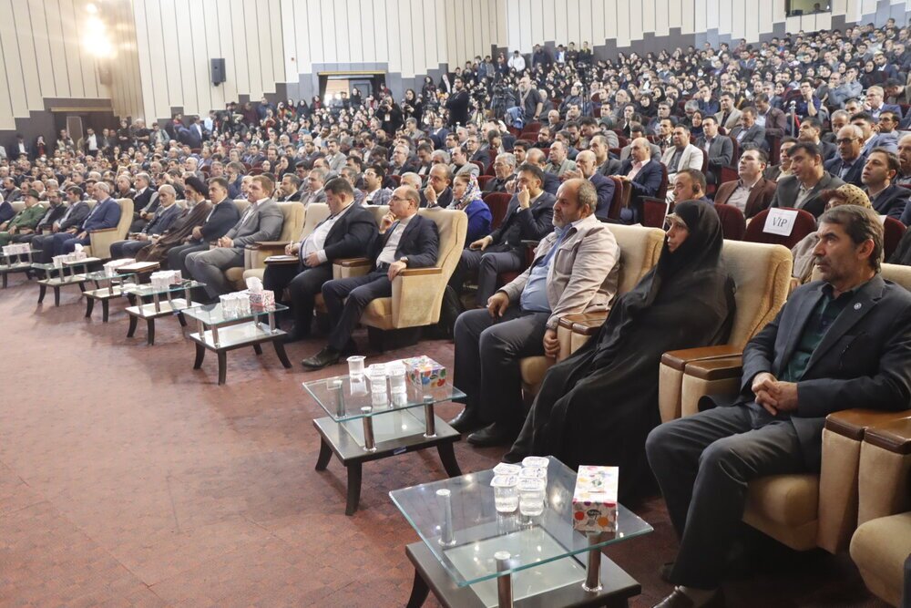 آغاز بکار بخش علمی همایش بین المللی فرصتهای سرمایه گذاری تبریز آغاز بکار بخش علمی همایش بین المللی فرصتهای سرمایه گذاری تبریز