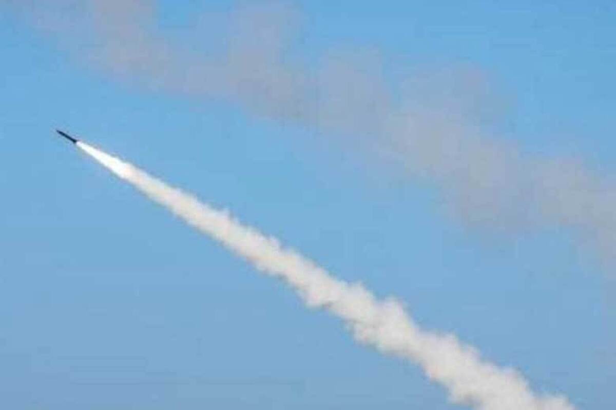 گردان‌ های القسام در پاسخ به قتل عام غیرنظامیان در غزه، دیمونا را هدف موشک‌های خود قرار داد.