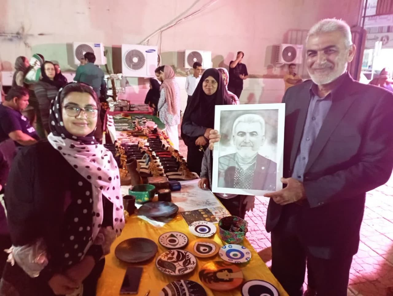 افتتاحیه نمایشگاه آثار هنری،و صنایع دستی معلولین