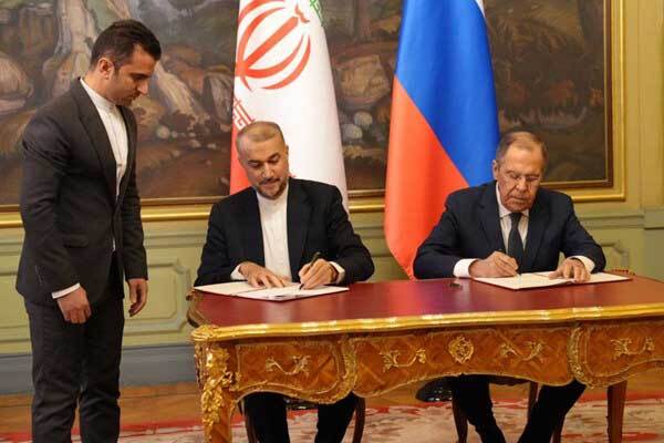 رایزنی وزرای خارجه ایران و روسیه در مسکو