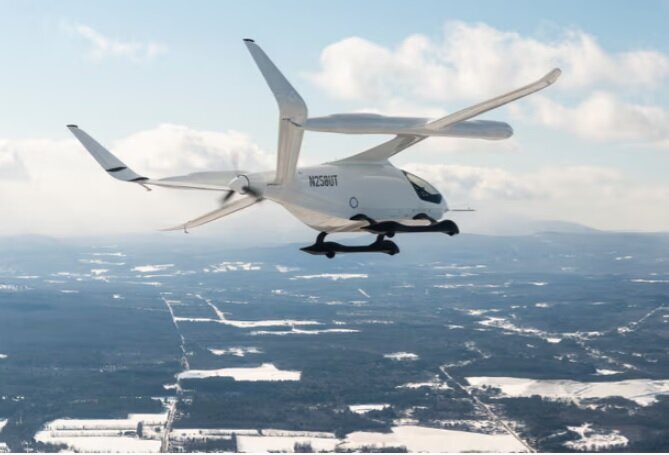 هواپیمای برقی در نیوزیلند محمولههای پستی را تحویل میدهد هواپیمای برقی در نیوزیلند محمولههای پستی را تحویل میدهد