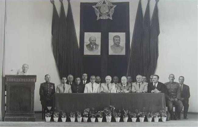 بازی شطرنج با خرس روسی