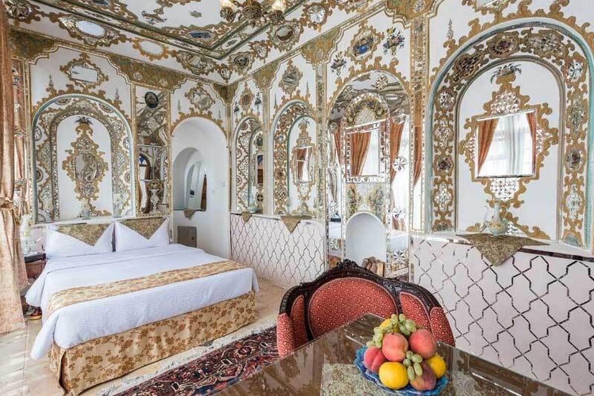 اگر قصد سفر به شهرهای مختلف ایران را دارید شناخت هتل‌های تراز اول و لوکس اولین کاری است که باید انجام دهید. برای نمونه افرادی که سفر به مشهد را در برنامه خود دارند برای داشتن اقامتی راحت می‌توانند هتل سارینا مشهد را انتخاب کنند.