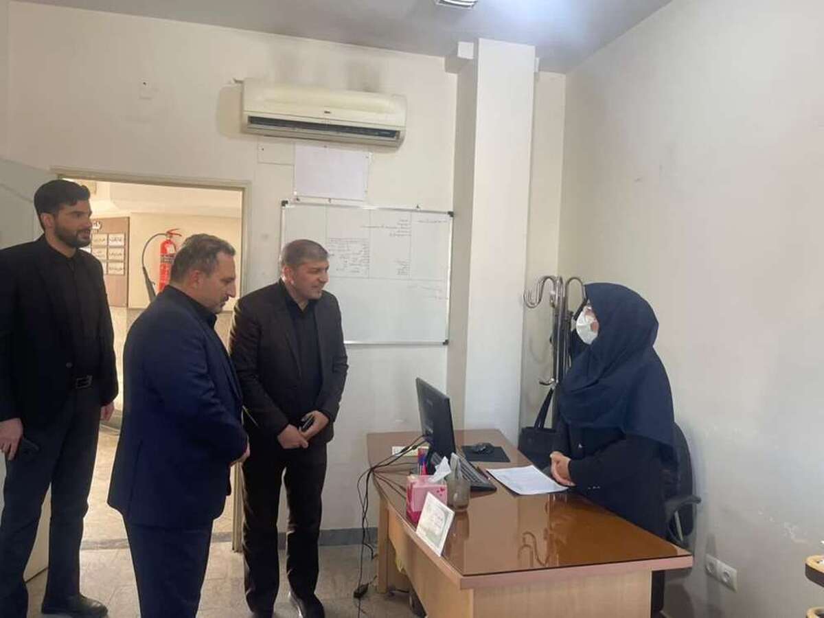 صبح روز شنبه ، 25 آذرماه ،صیادی رئیس دانشگاه علوم پزشکی البرز از شبکه بهداشت و درمان شهرستان ساوجبلاغ سرزده بازدید کرد.