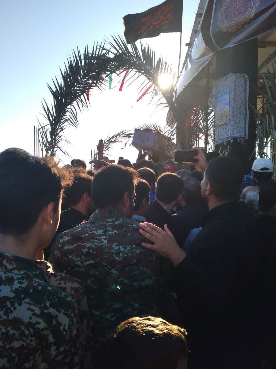 تشییع پرشور پیکر شهید خوشنام دهقاید