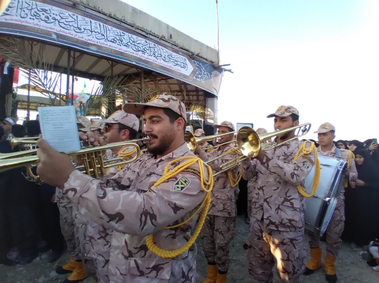 تشییع پرشور پیکر شهید خوشنام دهقاید