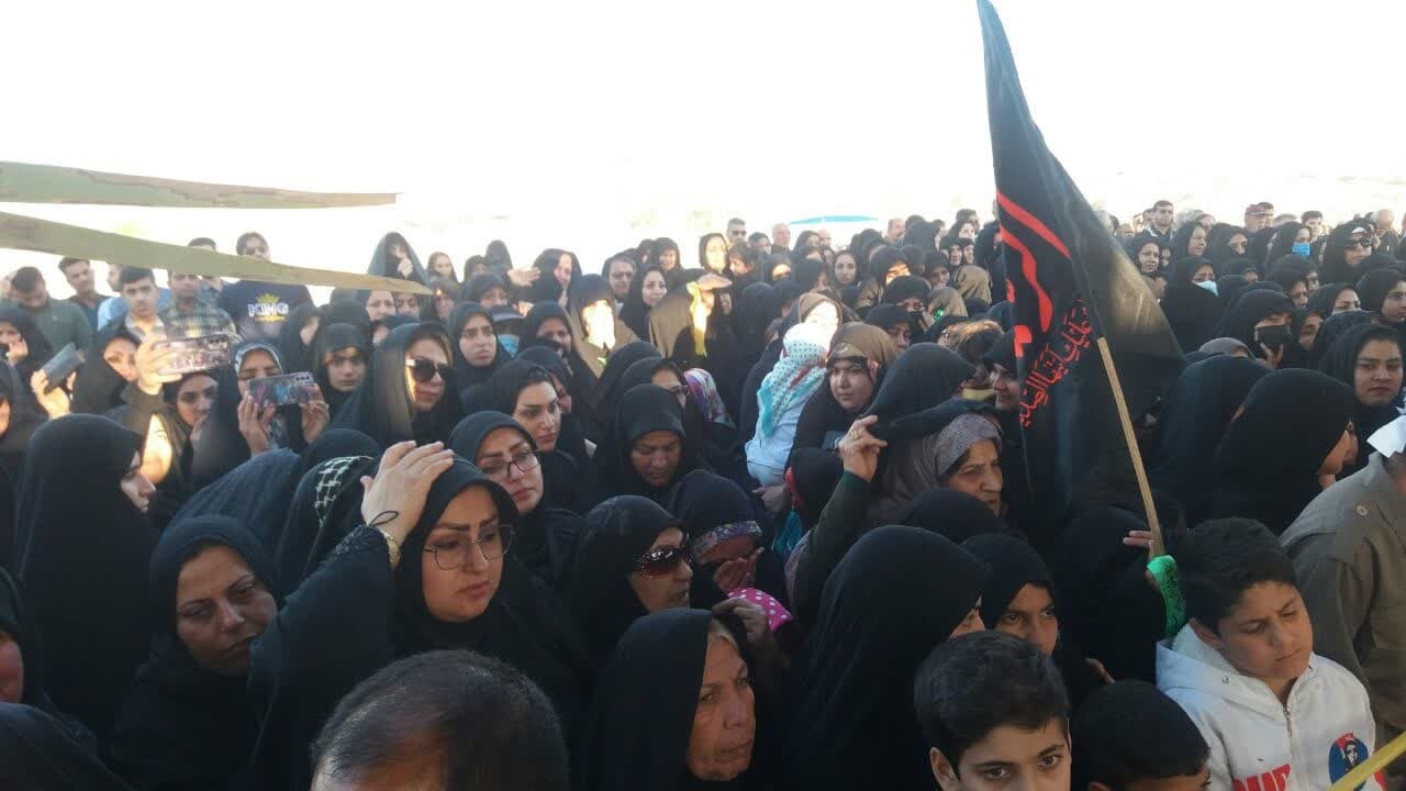 تشییع پرشور پیکر شهید خوشنام دهقاید