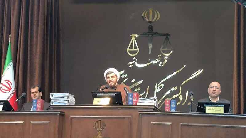 متهمان از حق دفاع خود برای تعیین وکیل استفاده کنند | عدم حضور مانع رسیدگی نیست متهمان از حق دفاع خود برای تعیین وکیل استفاده کنند | عدم حضور مانع رسیدگی نیست