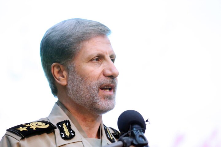 شهید فخریزاده در خنثیسازی تهدیدات هستهای دشمن عزم راسخی داشت شهید فخریزاده در خنثیسازی تهدیدات هستهای دشمن عزم راسخی داشت