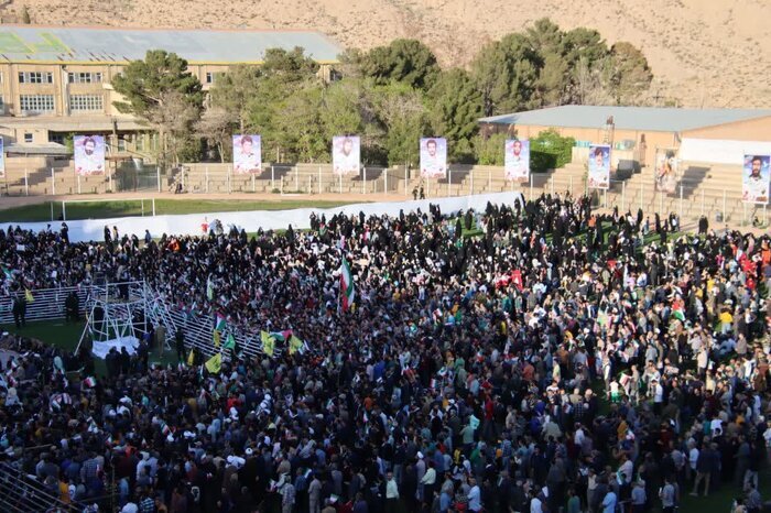 رئیسی: هر تعرضی به خاک ایران پاسخی پشیمانکننده در پی دارد رئیسی: هر تعرضی به خاک ایران پاسخی پشیمانکننده در پی دارد