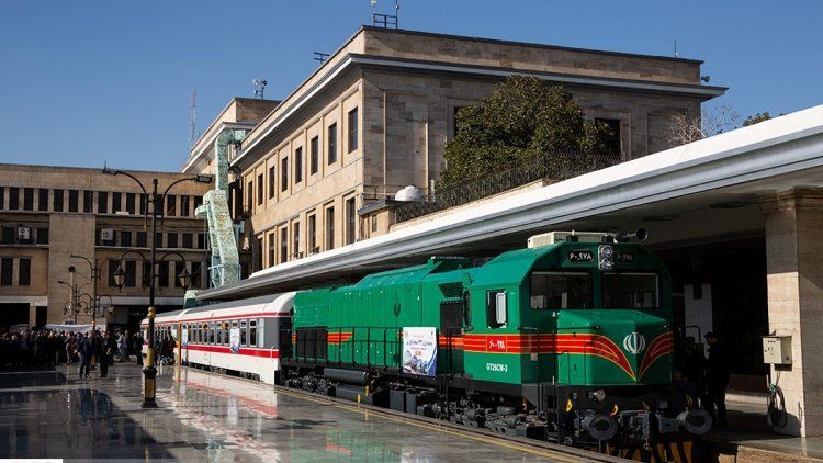 سفر خانوادگی از تهران به رشت؛ راهنمای انتخاب وسیله نقلیه مناسب سفر خانوادگی از تهران به رشت؛ راهنمای انتخاب وسیله نقلیه مناسب