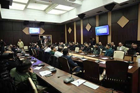 گزارش تصویری | نشست هم‌اندیشی تهیه‌کنندگان سیما در آستانه دهه فجر