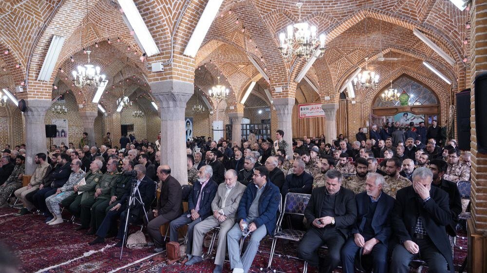 قیام ۲۹ بهمن ۱۳۵۶ زمینه‌ساز پیروزی انقلاب اسلامی شد | باید راهبردهای دشمن را رصد کنیم