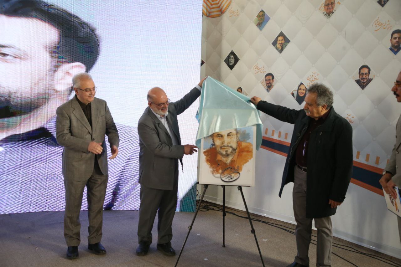 شناسایی استعدادهای جدید در جشنواره زیر چتر لبخند | بیش از ۵۰ درصد اثر رسیده به جشنواره زیر چتر به آثار مردمی اختصاص داشت شناسایی استعدادهای جدید در جشنواره زیر چتر لبخند | بیش از ۵۰ درصد اثر رسیده به جشنواره زیر چتر به آثار مردمی اختصاص داشت