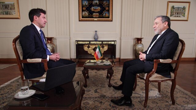 عراقچی: غرب باید اقدامات زیادی برای جلب اعتماد ایران انجام دهد عراقچی: غرب باید اقدامات زیادی برای جلب اعتماد ایران انجام دهد