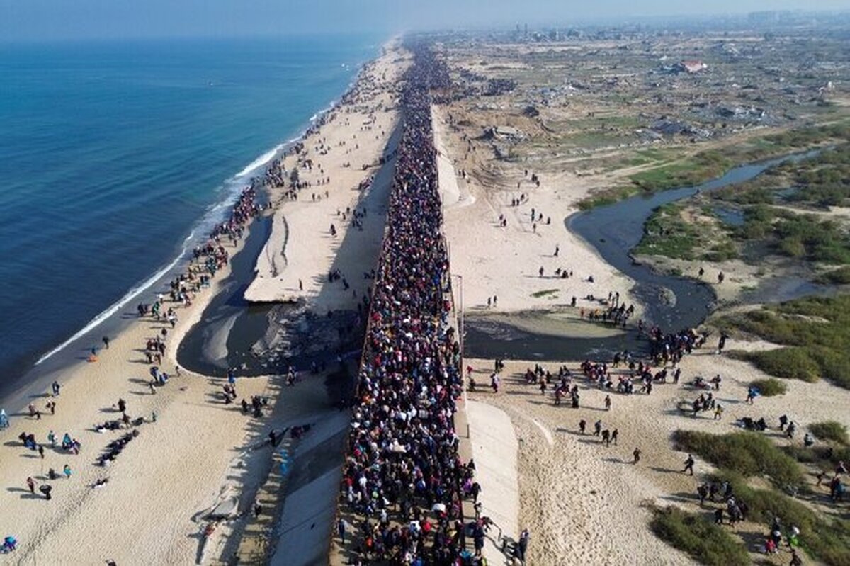 یک رسانه صهیونیستی با اشاره به تصاویر سیل عظیم آوارگان فلسطینی که در حال بازگشت به منازل خود در شمال غزه هستند، گزارش کرد توهم پیروزی مطلقی را که نتانیاهو در طول جنگ از آن دم می‌زد، فرو ریخت.