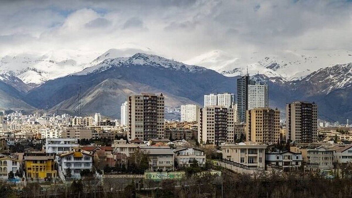 رئیس اتحادیه مشاوران املاک گفت: از دی‌ماه مقداری بازار مسکن رونق گرفته اما با افزایش قیمت همراه نیست و اغلب معاملات در واحدهای زیر قیمت انجام می‌شود.