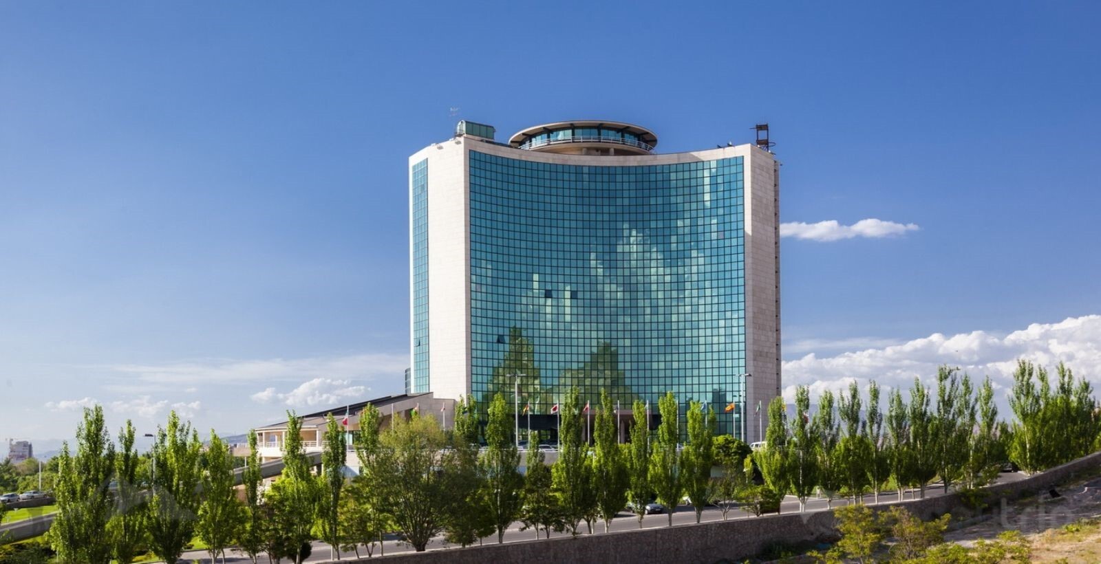 راهنمای کامل سفر به تبریز و اقامت در هتل های آن