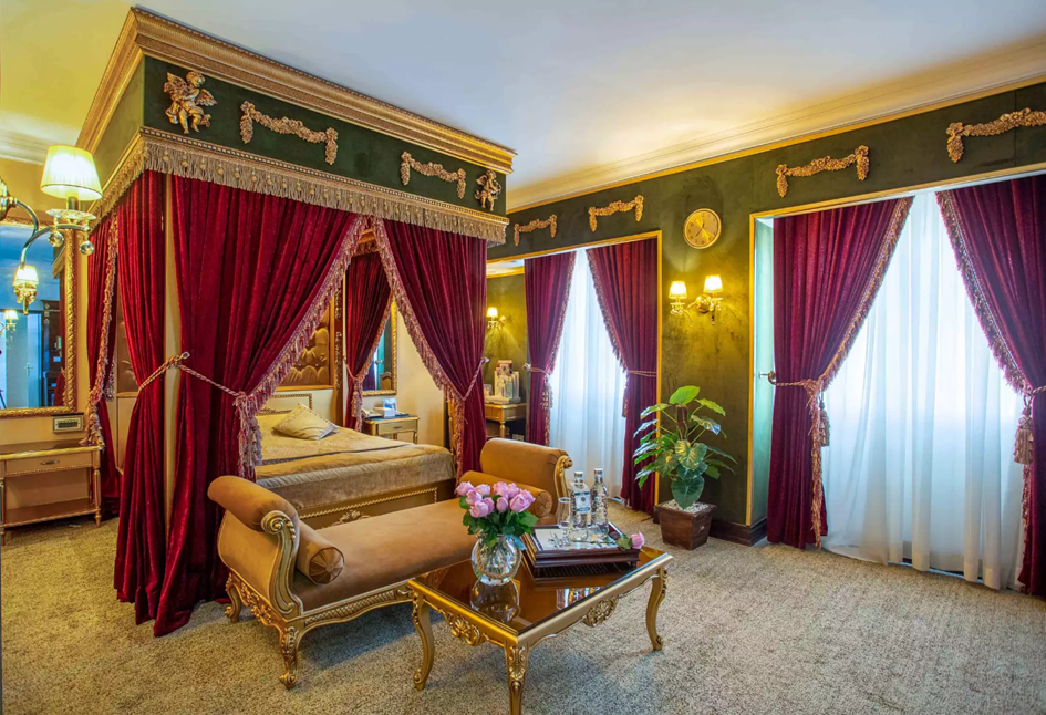 چگونه هتل قصر مشهد را سریع و مطمئن رزرو کنیم؟ چگونه هتل قصر مشهد را سریع و مطمئن رزرو کنیم؟