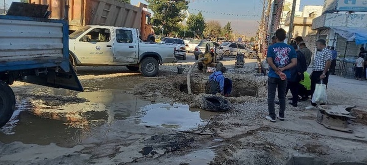 سحاق ویسی نژاد، رئیس آب و فاضلاب کهگیلویه از موفقیت در تعمیر خط انتقال آب شرب با قطر ۵۰۰ میلی‌متر در مرکز شهر دهدشت خبر داد.