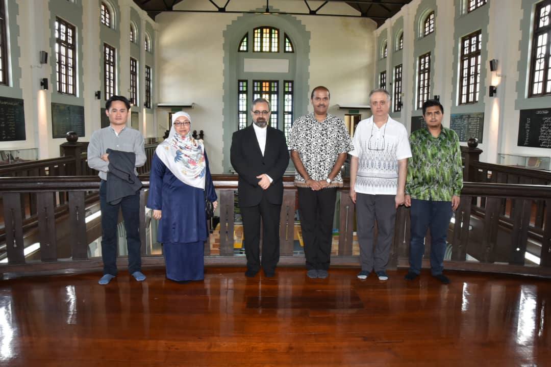 امضای تفاهم نامه همکاری بین رایزنی فرهنگی ج. ا. ا در مالزی و دانشگاه سلطان ادریس (UPSI) امضای تفاهم نامه همکاری بین رایزنی فرهنگی ج. ا. ا در مالزی و دانشگاه سلطان ادریس (UPSI)