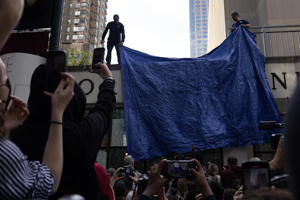 پلیس آمریکا بیش از ۱۷۰۰ دانشجو را بازداشت کرد پلیس آمریکا بیش از ۱۷۰۰ دانشجو را بازداشت کرد