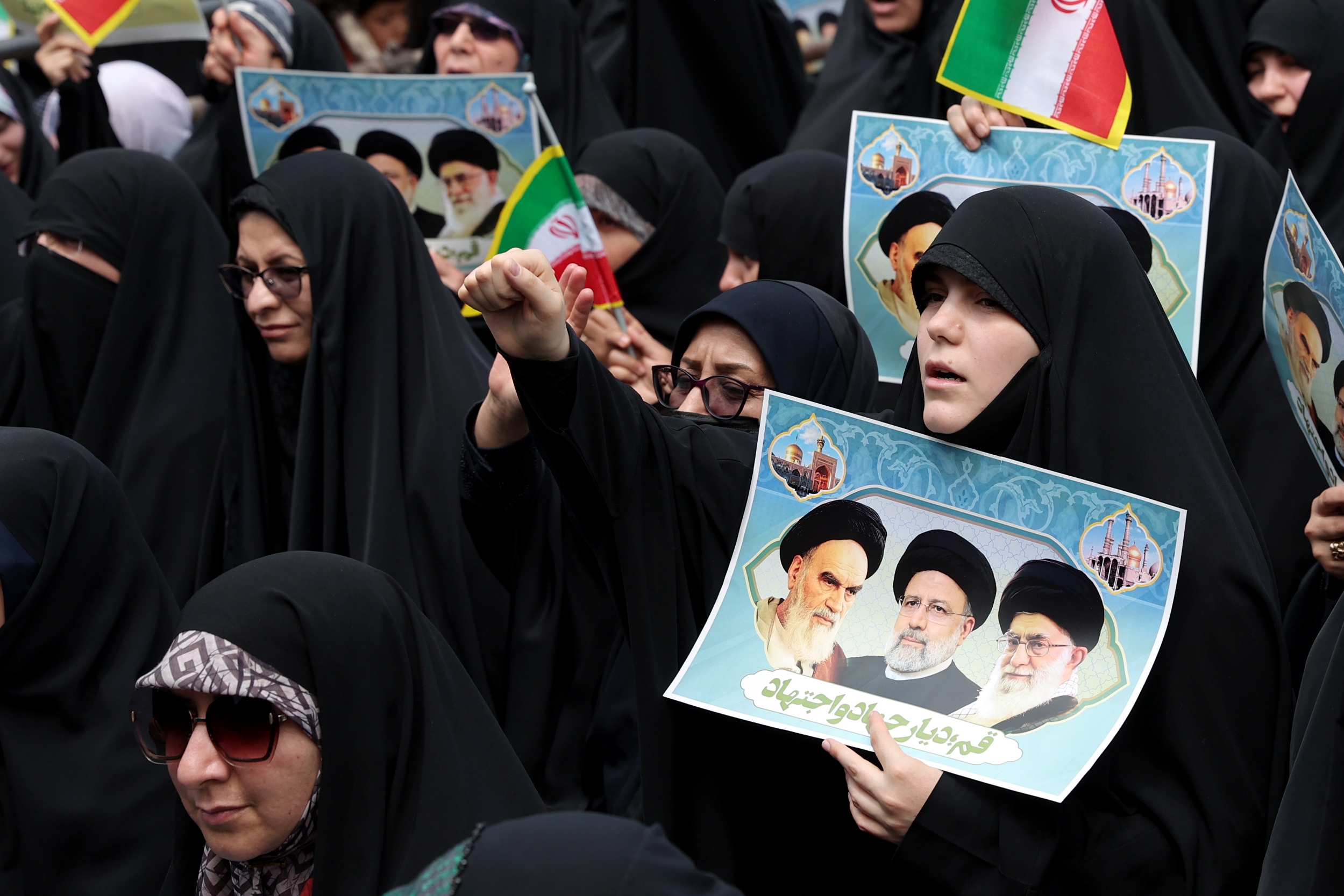 رئیسی: از نسخه‌های دیگران بدون مطابقت با فرهنگ دینی و بومی خود استفاده نمی‌کنیم